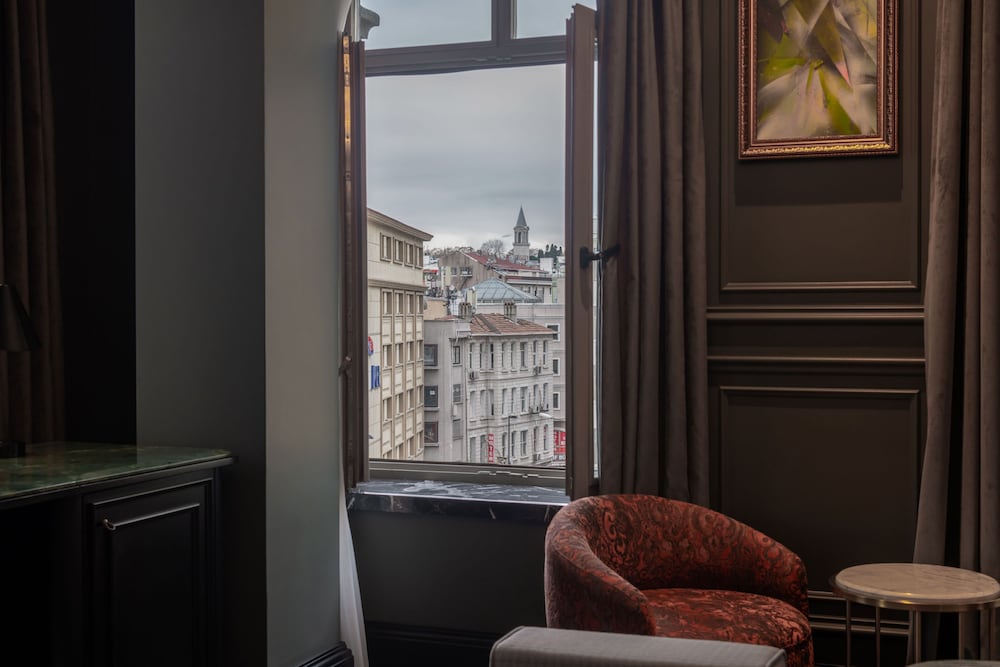 orient occident hotel istanbul autograph collection