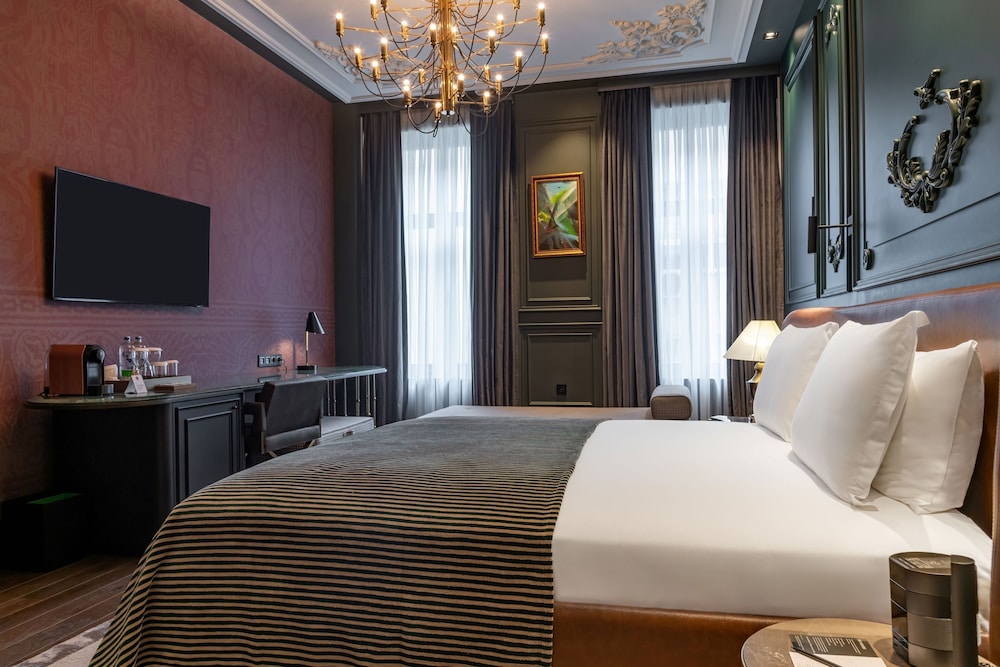 orient occident hotel istanbul autograph collection