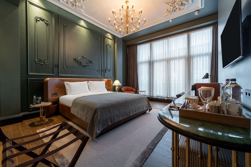 orient occident hotel istanbul autograph collection