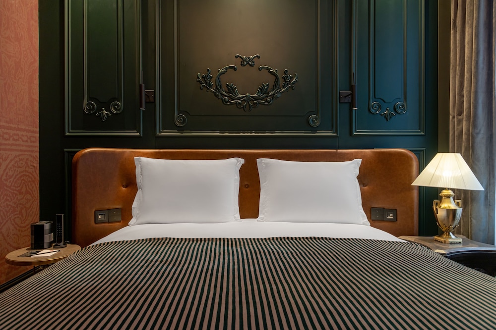 orient occident hotel istanbul autograph collection