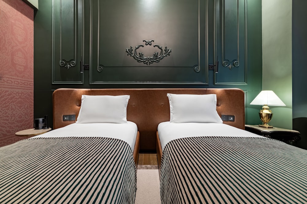 orient occident hotel istanbul autograph collection
