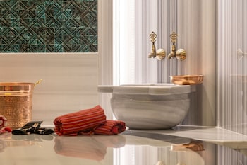 orient occident hotel istanbul autograph collection