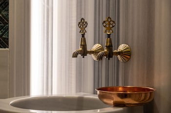 orient occident hotel istanbul autograph collection