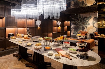 orient occident hotel istanbul autograph collection