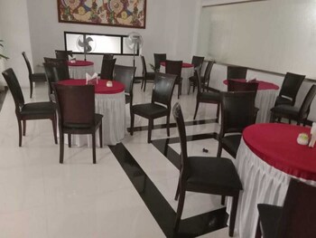Magnus Square Business Hotel,,4 star
