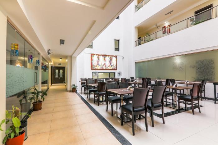 magnus square business hotel
