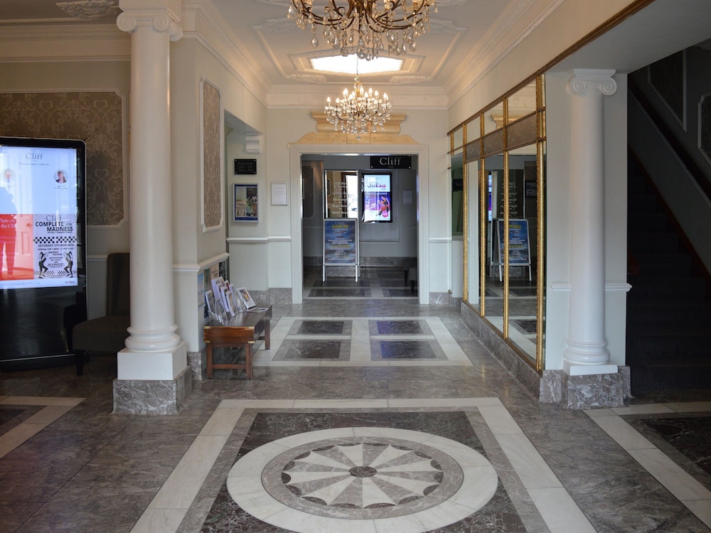 the cliff hotel