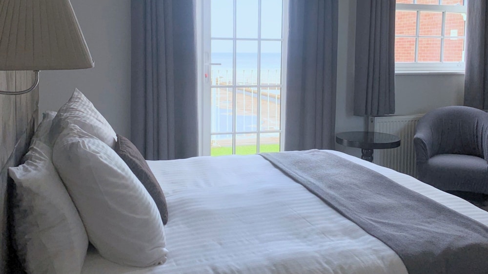 the cliff hotel