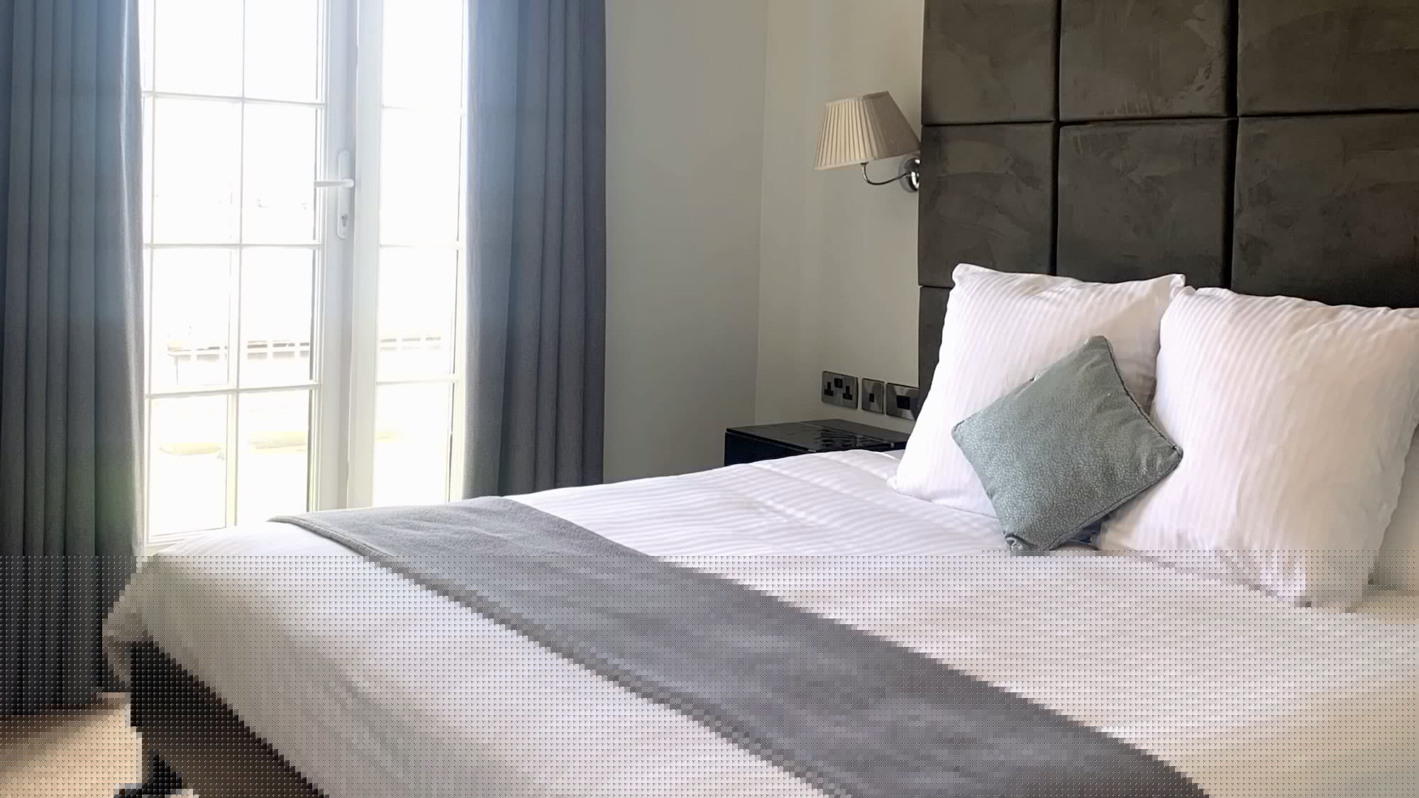 the cliff hotel