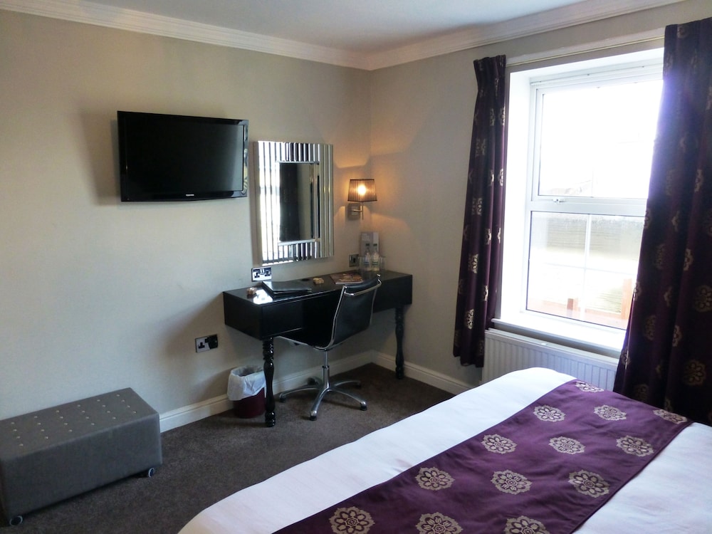 the cliff hotel