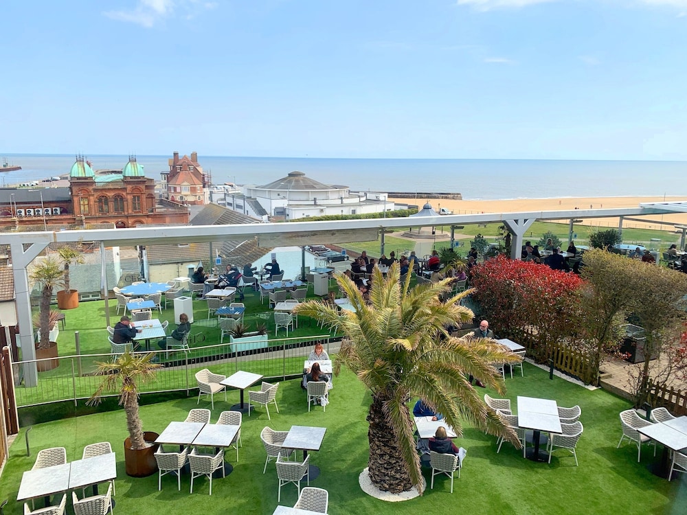 the cliff hotel