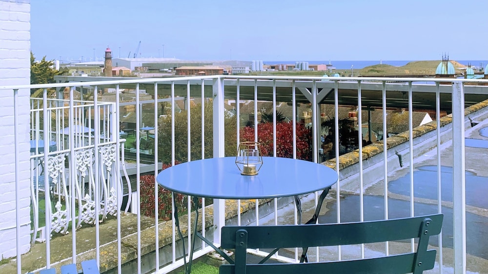 the cliff hotel