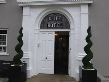 the cliff hotel