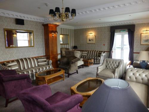 the cliff hotel