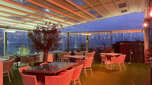 the cliff hotel