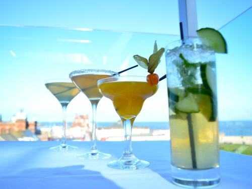 the cliff hotel