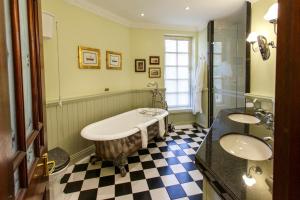 hardwick hall hotel