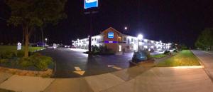 Travelodge By Wyndham Madison Heights Mi,Detroit>>Clawson,2 star