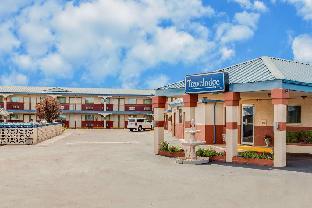 Travelodge By Wyndham Madison Heights Mi,Detroit>>Clawson,2 star