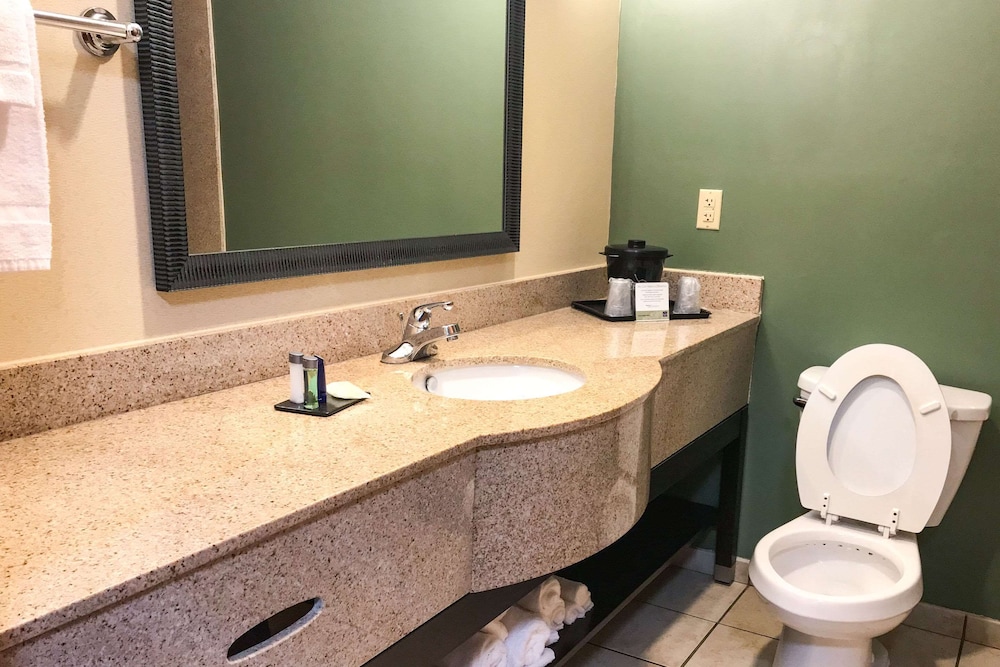 spark by hilton shepherdsville louisville south