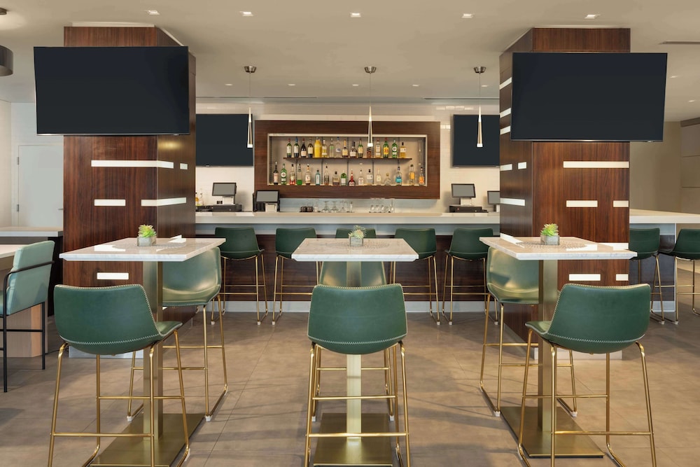 doubletree by hilton miami north i 95