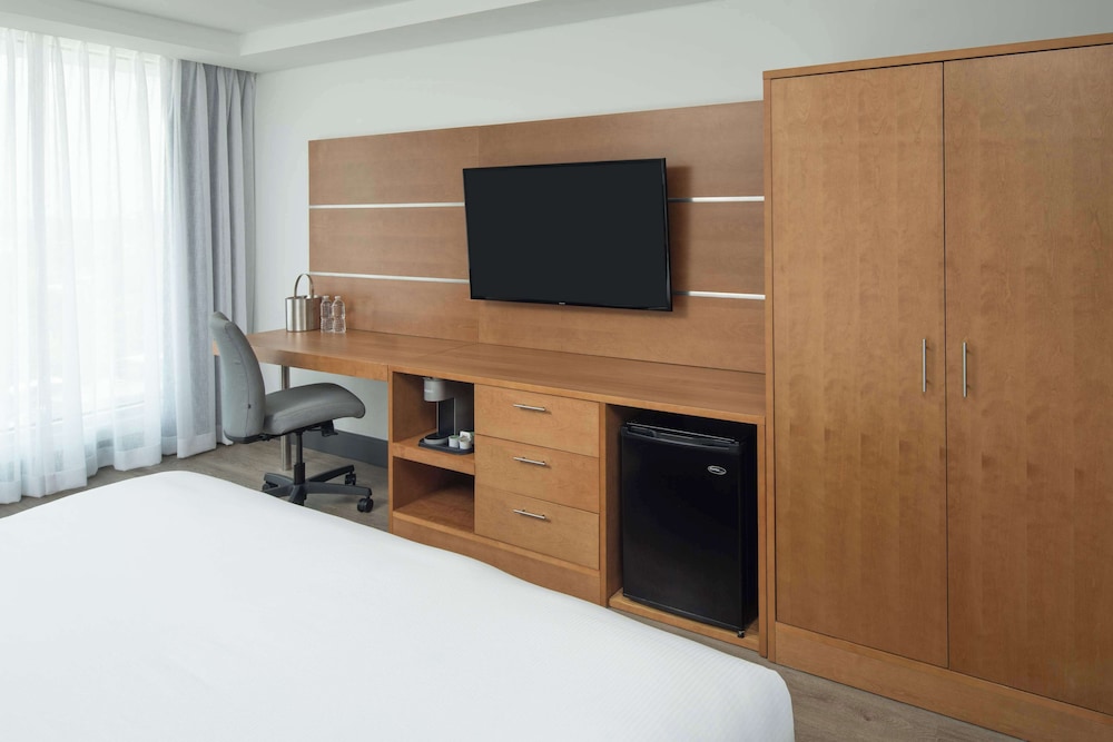 doubletree by hilton miami north i 95