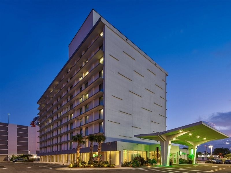 doubletree by hilton miami north i 95
