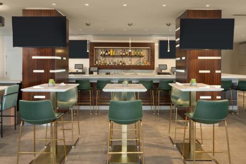 doubletree by hilton miami north i 95