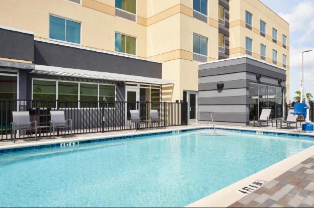 fairfield inn and suites by marriott orlando at millenia