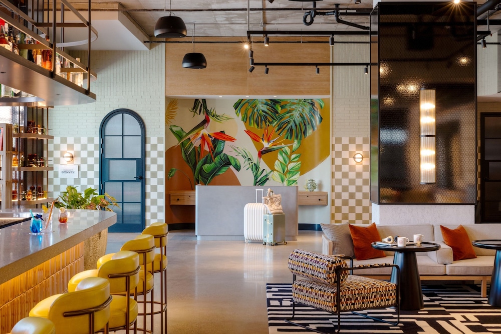 moxy st petersburg downtown