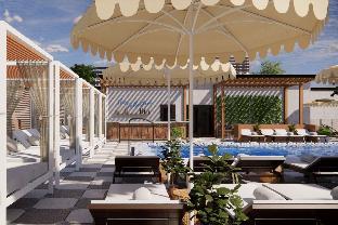 moxy st petersburg downtown