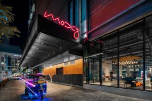 moxy bangkok ratchaprasong