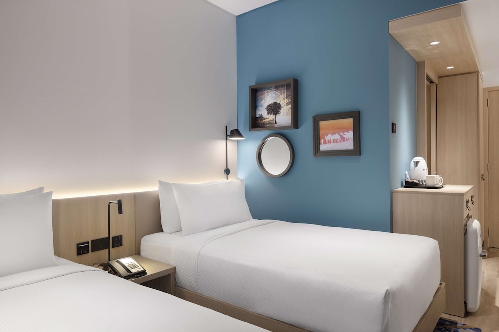 hampton by hilton kuwait salmiya