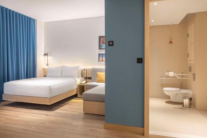 hampton by hilton kuwait salmiya