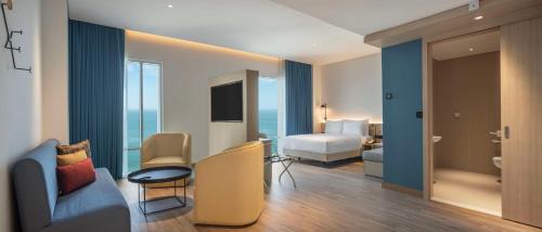 hampton by hilton kuwait salmiya