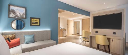 hampton by hilton kuwait salmiya