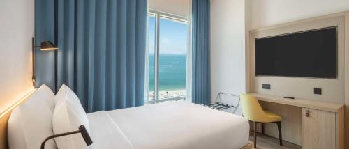 hampton by hilton kuwait salmiya