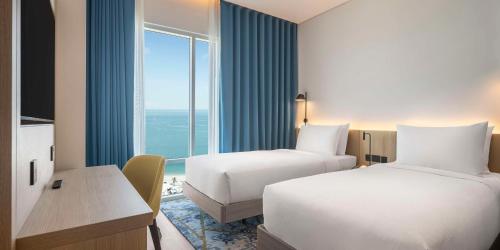 hampton by hilton kuwait salmiya