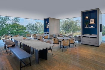 marriott executive apartments penang