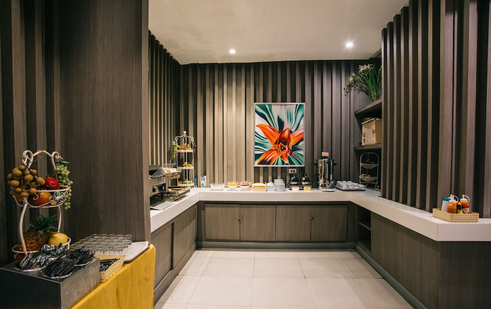 icheck inn central patong