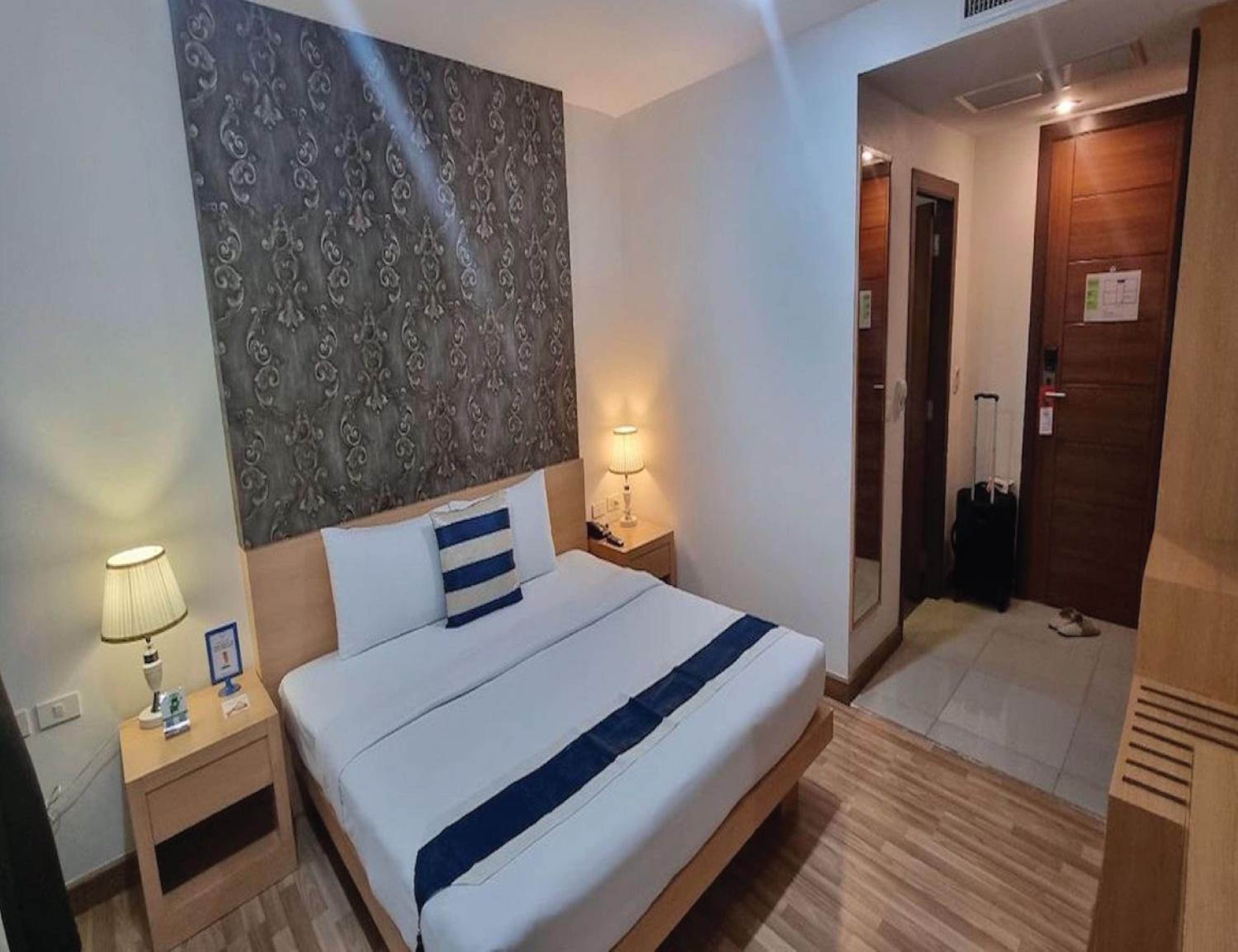 icheck inn central patong