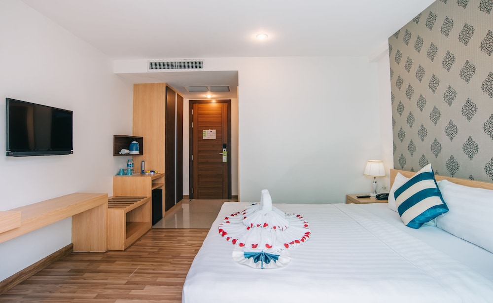 icheck inn central patong