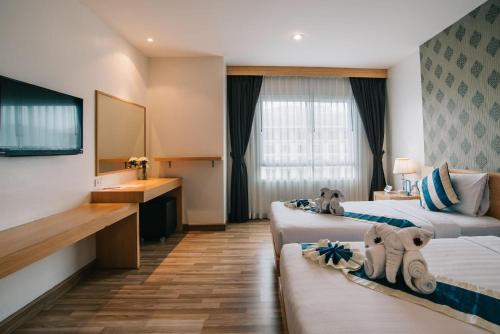 icheck inn central patong