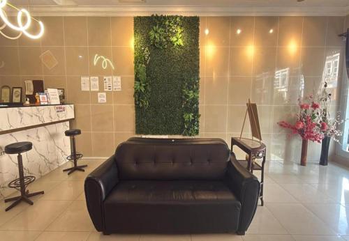grand city hotel ii
