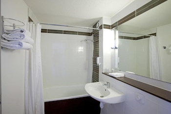 sure hotel by best western biarritz aeroport