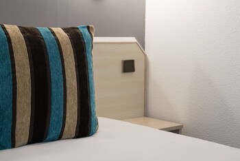 sure hotel by best western biarritz aeroport