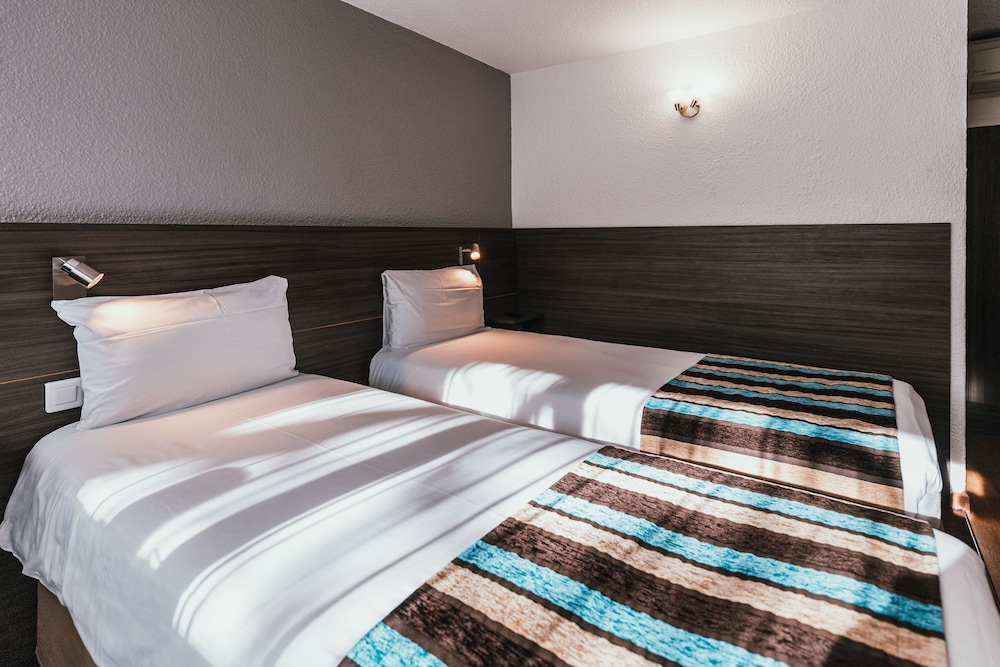 sure hotel by best western biarritz aeroport