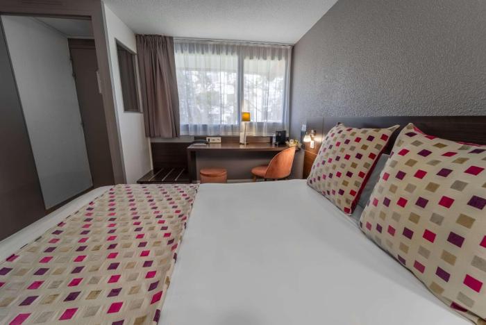 sure hotel by best western biarritz aeroport