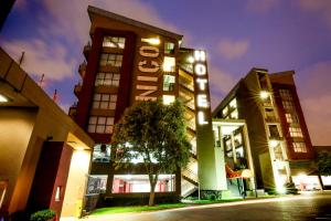 the nicol hotel and apartments