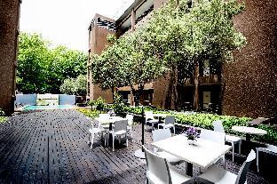 the nicol hotel and apartments